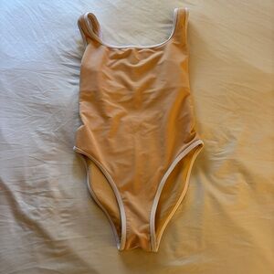 Lain Snow One Piece Bathing Suit in Champagne Large